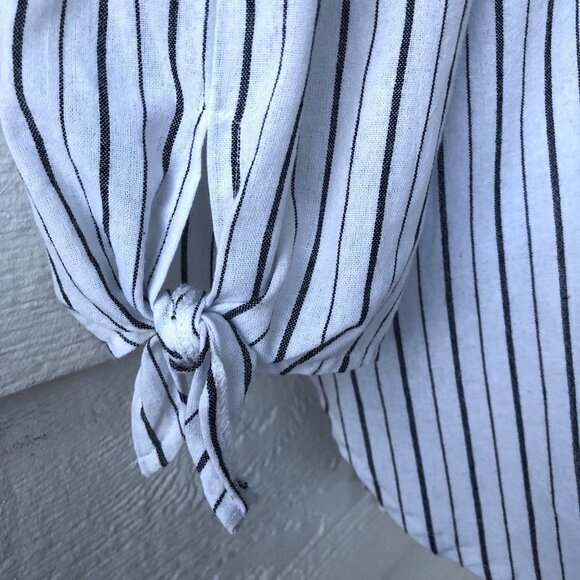 J. Roberts Size Large Off Shoulder 3/4 Tie Sleeve Flowy Boho Top - Picture 3 of 14